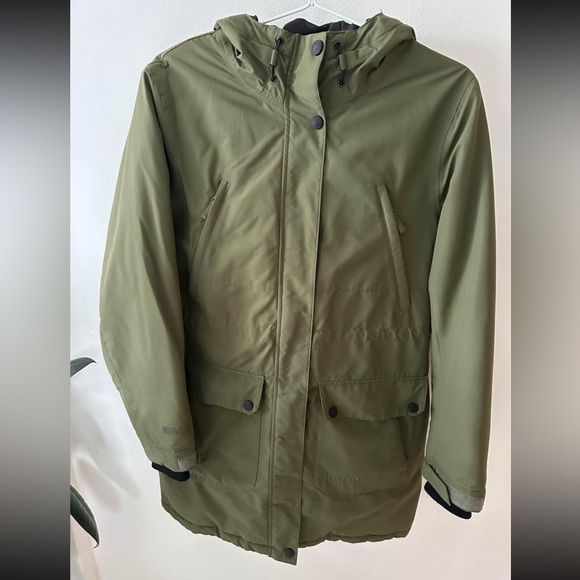 Waterproof winter jacket - Picture 1 of 4